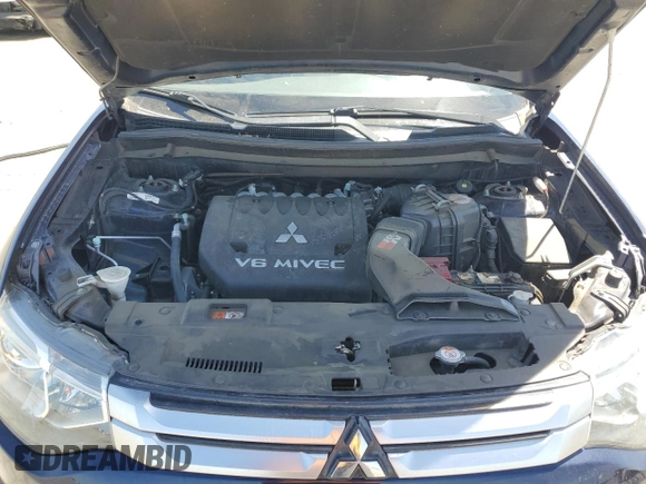 2015 Mitsubishi Outlander GT z VIN JA4JZ4AX3FZ014129, wystawiony jako Copart lot #57001055 z przebiegiem 99 460 mil mil oraz Szkoda całkowita • Salvage title. Historia ofert i sprzedaży dostępna na DreamBid. Obrazek 11.