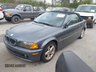 2003 BMW 3 Series 325Ci with VIN WBABS33483PG92670, listed as a IAAI auction lot 42090721 with 182,903 mi miles and . Bid and sale history available at DreamBid. Image 2.