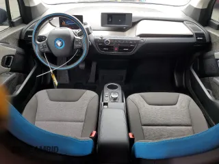 2019 BMW i3 with VIN WBY8P4C57K7E79770, listed as a Copart auction lot 55701535 with 33,344 mi miles and Salvage title. Bid and sale history available at DreamBid. Image 8.