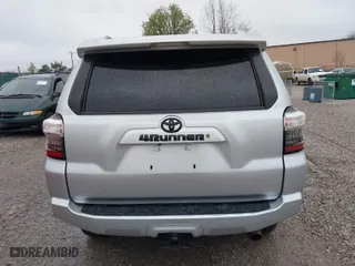 2018 Toyota 4Runner SR5 with VIN JTEBU5JR2J5597773, listed as a IAAI auction lot 41904537 with 67,380 mi miles. Bid and sale history available at carsss.com. Image 16.
