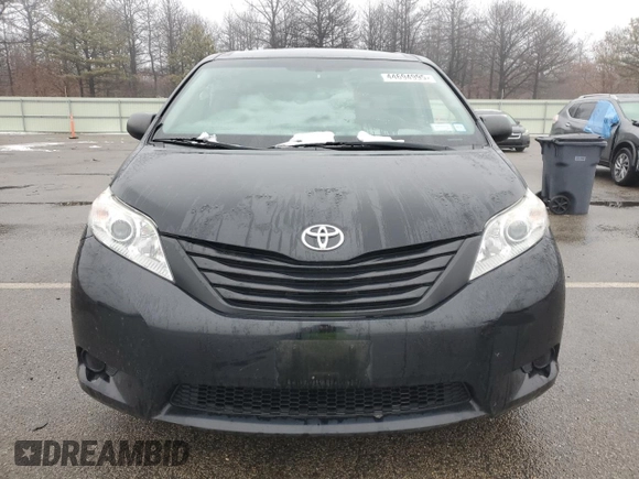2017 Toyota Sienna L with VIN 5TDZZ3DC7HS900115, listed as a Copart auction lot 44694995 with 80,798 mi miles and Salvage Title. Bid and sale history available at DreamBid. Image 5.
