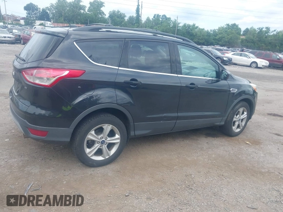2013 Ford Escape SE z VIN 1FMCU9GX0DUC58800, wystawiony jako IAAI lot #42779098 z przebiegiem 112 542 mil mil oraz . Historia ofert i sprzedaży dostępna na DreamBid. Obrazek 4.