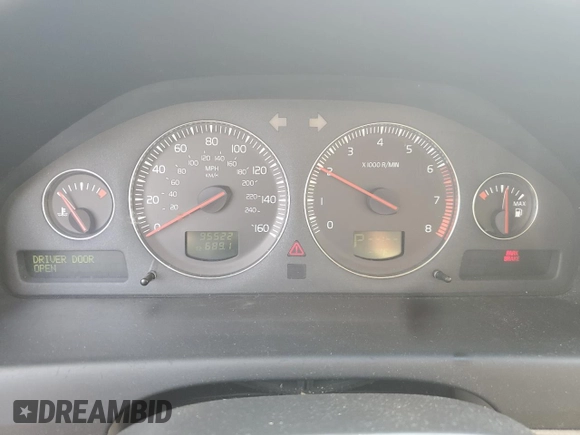 2004 Volvo V70 XC Cross Country z VIN YV1SZ59H141163089, wystawiony jako Copart lot #59622665 z przebiegiem 95 522 mil mil oraz Czysty tytuł • Clean title. Historia ofert i sprzedaży dostępna na DreamBid. Obrazek 9.
