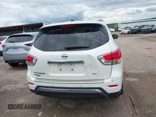 2015 Nissan Pathfinder Platinum with VIN 5N1AR2MN1FC619382, listed as a IAAI auction lot 42221642 with 118,838 mi miles and . Bid and sale history available at DreamBid. Image 16.