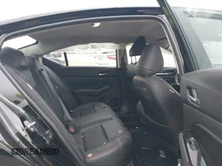 2024 Nissan Altima SR z VIN 1N4BL4CVXRN432003, wystawiony jako IAAI lot #41916171 z przebiegiem 14 729 mil mil oraz . Historia ofert i sprzedaży dostępna na DreamBid. Obrazek 8.