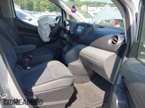2019 Nissan NV200 Compact Cargo S with VIN 3N6CM0KNXKK699172, listed as a IAAI auction lot 40029579 with 143,429 mi miles. Bid and sale history available at carsss.com. Image 5.