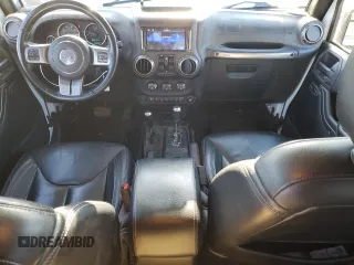 2018 Jeep Wrangler JK Unlimited Sahara with VIN 1C4BJWEG9JL863359, listed as a Copart auction lot 82865114 with 42,607 mi miles and Salvage Title. Bid and sale history available at carsss.com. Image 8.