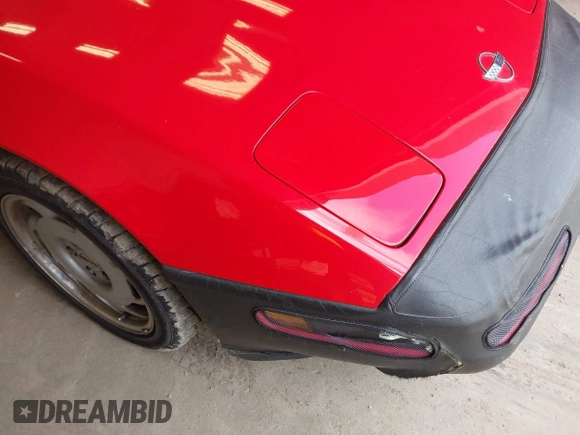 1992 Chevrolet Corvette with VIN 1G1YY23P1N5108131, listed as a IAAI auction lot 42115971 with 132,210 mi miles. Bid and sale history available at carsss.com. Image 6.