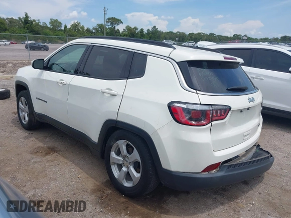 2018 Jeep Compass Latitude with VIN 3C4NJCBB8JT293444, listed as a IAAI auction lot 42372611 with 38,928 mi miles and . Bid and sale history available at DreamBid. Image 3.