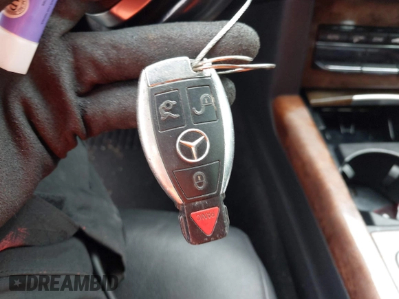 2010 Mercedes-Benz E 350 Luxury z VIN WDDHF8HB4AA116700, wystawiony jako IAAI lot #42148303 z przebiegiem 120 438 mil mil oraz . Historia ofert i sprzedaży dostępna na DreamBid. Obrazek 11.