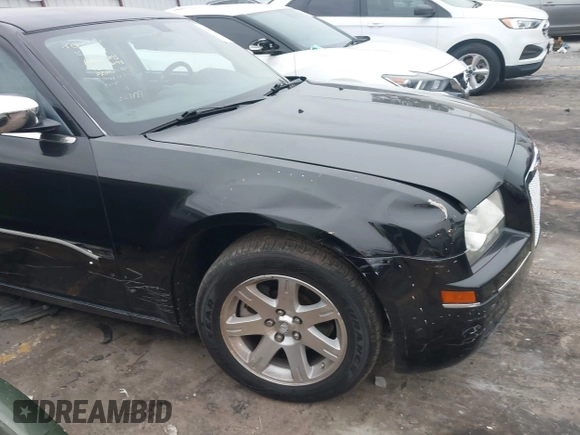 2007 Chrysler 300 Touring with VIN 2C3KA53G87H821367, listed as a IAAI auction lot 41614487 with 84,592 mi miles and . Bid and sale history available at DreamBid. Image 6.