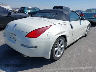 2005 Nissan 350Z Touring z VIN JN1AZ36A45M759863, wystawiony jako IAAI lot #41989643 z przebiegiem 36 758 mil mil oraz . Historia ofert i sprzedaży dostępna na DreamBid. Obrazek 4.