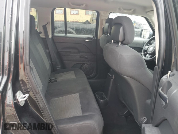 2011 Jeep Patriot Sport with VIN 1J4NT1GA8BD102704, listed as a Copart auction lot 58920445 with 125,817 mi miles and Salvage title. Bid and sale history available at DreamBid. Image 10.