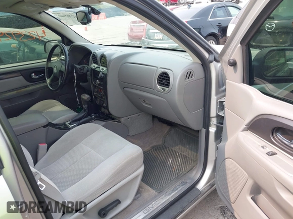 2008 GMC Envoy SLT z VIN 1GKDT13S082105069, wystawiony jako IAAI lot #42392940 z przebiegiem 169 630 mil mil oraz . Historia ofert i sprzedaży dostępna na DreamBid. Obrazek 5.