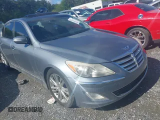 2014 Hyundai Genesis 3.8L z VIN KMHGC4DD0EU262865, wystawiony jako IAAI lot #42009496 z przebiegiem 181 971 mil mil oraz . Historia ofert i sprzedaży dostępna na DreamBid. Obrazek 1.