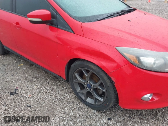 2013 Ford Focus SE with VIN 1FADP3F28DL285161, listed as a IAAI auction lot 41904636 with 178,795 mi miles. Bid and sale history available at carsss.com. Image 6.