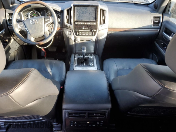 2020 Toyota Land Cruiser z VIN JTMCY7AJ4L4088909, wystawiony jako Copart lot #42312505 z przebiegiem 32 665 mil mil oraz Szkoda całkowita • Salvage title. Historia ofert i sprzedaży dostępna na DreamBid. Obrazek 8.