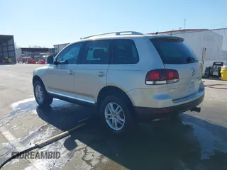 2008 Volkswagen Touareg V6 with VIN WVGBE77L88D003117, listed as a IAAI auction lot 42049007 with 156,940 mi miles and . Bid and sale history available at DreamBid. Image 3.