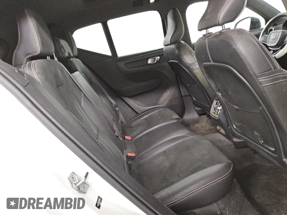 2022 Volvo XC40 Twin Plus z VIN YV4ED3UR2N2687964, wystawiony jako Copart lot #42171375 z przebiegiem 30 232 mil mil oraz Czysty tytuł • Clean title. Historia ofert i sprzedaży dostępna na DreamBid. Obrazek 11.