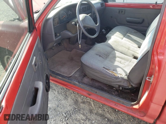 1994 Toyota Pickup z VIN 4TARN81A5RZ171295, wystawiony jako Copart lot #46826295 z przebiegiem 346 964 mil mil oraz Szkoda całkowita • Salvage title. Historia ofert i sprzedaży dostępna na DreamBid. Obrazek 8.