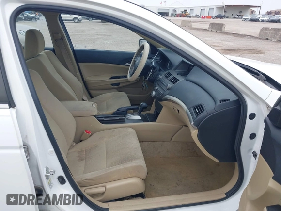 2012 Honda Accord LX Premium z VIN 1HGCP2F48CA194792, wystawiony jako IAAI lot #41918510 z przebiegiem 111 213 mil mil oraz . Historia ofert i sprzedaży dostępna na DreamBid. Obrazek 5.
