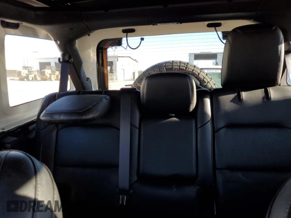 2023 Jeep Wrangler Rubicon z VIN 1C4HJXFN3PW618061, wystawiony jako Copart lot #81957524 z przebiegiem 25 880 mil mil oraz Szkoda całkowita • Salvage title. Historia ofert i sprzedaży dostępna na DreamBid. Obrazek 10.