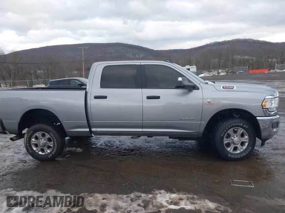 2022 Ram 2500 Big Horn with VIN 3C6UR5DL8NG399033, listed as a IAAI auction lot 41582671 with 19,137 mi miles. Bid and sale history available at carsss.com. Image 13.