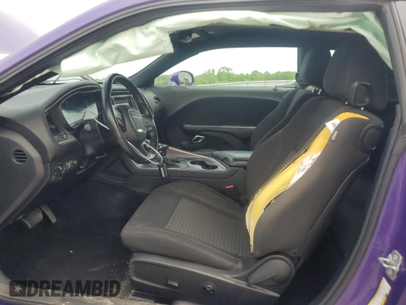 2019 Dodge Challenger SXT z VIN 2C3CDZAGXKH716960, wystawiony jako Copart lot #57473655 z przebiegiem 64 293 mil mil oraz Szkoda całkowita • Salvage title. Historia ofert i sprzedaży dostępna na DreamBid. Obrazek 7.