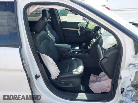 2018 Ford Explorer XLT with VIN 1FM5K7D87JGC94039, listed as a IAAI auction lot 41935900 with 46,939 mi miles and . Bid and sale history available at DreamBid. Image 5.