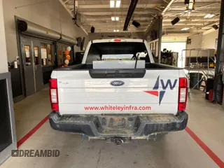 2022 Ford F-250 XL z VIN 1FT7W2BT4NEC00678, wystawiony jako IAAI lot #42708244 z przebiegiem 97 809 mil mil oraz . Historia ofert i sprzedaży dostępna na DreamBid. Obrazek 4.