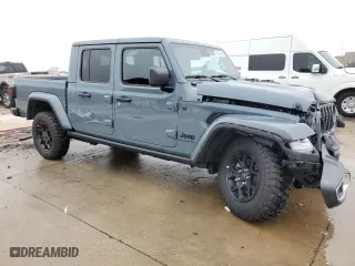 2024 Jeep Gladiator Willys with VIN 1C6HJTAG4RL133988, listed as a Copart auction lot 43078465 with 3,452 mi miles and Salvage Title. Bid and sale history available at carsss.com. Image 4.