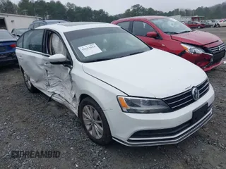 2015 Volkswagen Jetta Sedan 1.8T SE with VIN 3VWD17AJ6FM237674, listed as a IAAI auction lot 41613054 with 71,325 mi miles. Bid and sale history available at carsss.com. Image 1.