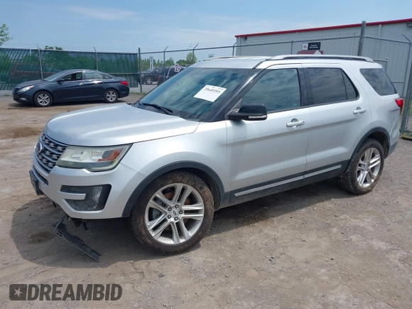 2016 Ford Explorer XLT z VIN 1FM5K8D84GGA63677, wystawiony jako IAAI lot #39649393 z przebiegiem 118 962 mil mil oraz . Historia ofert i sprzedaży dostępna na DreamBid. Obrazek 2.