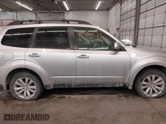 2012 Subaru Forester 2.5X Premium with VIN JF2SHBCC4CH459509, listed as a IAAI auction lot 41504125 with 189,749 mi miles. Bid and sale history available at carsss.com. Image 14.