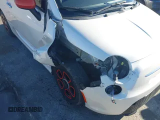 2018 FIAT 500e with VIN 3C3CFFGE9JT377399, listed as a IAAI auction lot 41641125 with 26,157 mi miles. Bid and sale history available at carsss.com. Image 6.