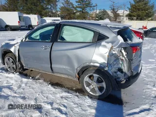 2022 Honda HR-V LX with VIN 3CZRU6H38NM769843, listed as a IAAI auction lot 41377598 with 29,794 mi miles. Bid and sale history available at carsss.com. Image 3.