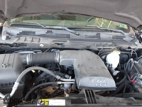 2018 Ram 1500 Express with VIN 1C6RR7FGXJS302502, listed as a IAAI auction lot 40942179 with 91,557 mi miles. Bid and sale history available at carsss.com. Image 10.