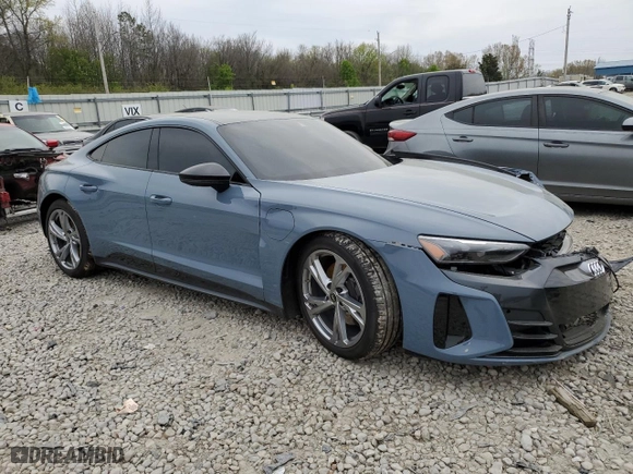 2022 Audi e-tron GT Premium Plus with VIN WAUFJBFW2N7008708, listed as a Copart auction lot 47915324 with NaN miles. Bid and sale history available at carsss.com. Image 4.