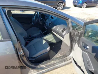 2016 Kia Forte LX with VIN KNAFX4A65G5522312, listed as a IAAI auction lot 40583940 with 114,623 mi miles. Bid and sale history available at carsss.com. Image 5.