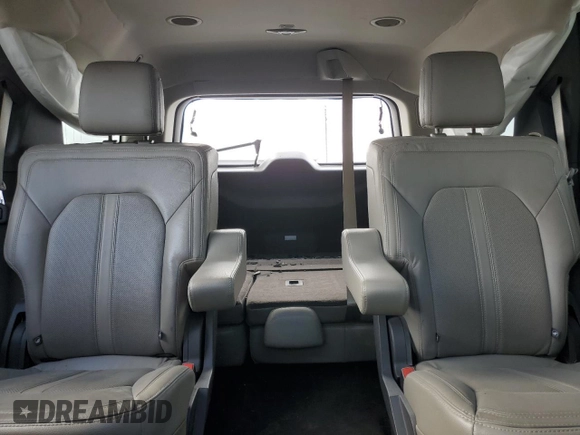 2019 Ford Expedition Limited с VIN 1FMJU1KT2KEA87746, выставлен на аукционе Copart как лот 58873495 с пробегом Не указан миль и На запчасти • Non repairable. История ставок и продаж доступна на DreamBid. Изображение 10.