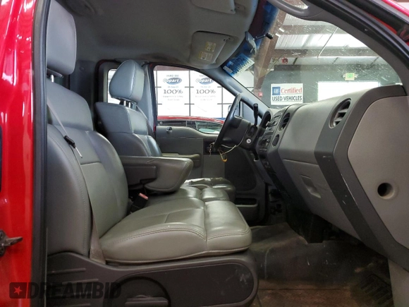 2008 Ford F-150 XL z VIN 1FTRF14W98KB31275, wystawiony jako Copart lot #65030705 z przebiegiem 170 706 mil mil oraz Czysty tytuł • Clean title. Historia ofert i sprzedaży dostępna na DreamBid. Obrazek 10.