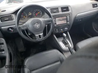2013 Volkswagen Jetta TDI w/Premium with VIN 3VWLL7AJ2DM361024, listed as a Copart auction lot 45318225 with 118,266 mi miles and Salvage title. Bid and sale history available at DreamBid. Image 8.