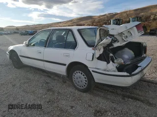 1993 Honda Accord LX with VIN 1HGCB7555PA075576, listed as a Copart auction lot 87296714 with 230,192 mi miles and Salvage Title. Bid and sale history available at carsss.com. Image 2.