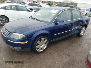 2005 Volkswagen Passat GLS with VIN WVWAD63B15E082758, listed as a IAAI auction lot 41952194 with 163,416 mi miles and . Bid and sale history available at DreamBid. Image 2.