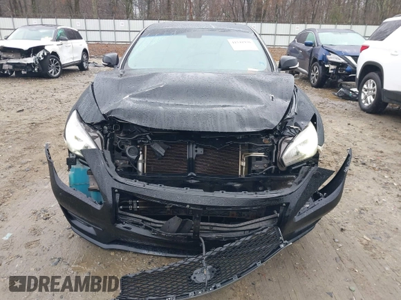 2015 Infiniti Q70 with VIN JN1BY1AR9FM561113, listed as a IAAI auction lot 41541936 with 266,227 mi miles and . Bid and sale history available at DreamBid. Image 6.
