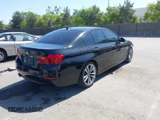 2016 BMW 5 Series 528i z VIN WBA5A5C50GG355305, wystawiony jako IAAI lot #42386374 z przebiegiem 136 439 mil mil oraz . Historia ofert i sprzedaży dostępna na DreamBid. Obrazek 4.