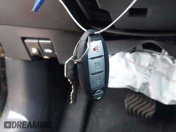 2020 Nissan Kicks S z VIN 3N1CP5BV9LL525082, wystawiony jako IAAI lot #42322672 z przebiegiem 48 035 mil mil oraz . Historia ofert i sprzedaży dostępna na DreamBid. Obrazek 11.