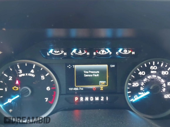 2015 Ford F-150 XL with VIN 1FTEW1CP0FFB55608, listed as a IAAI auction lot 41908101 with 151,482 mi miles. Bid and sale history available at carsss.com. Image 7.