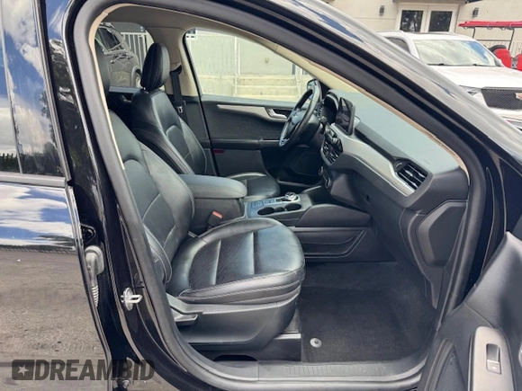 2020 Ford Escape SEL with VIN 1FMCU0H61LUB07822, listed as a Copart auction lot 62612175 with 65,721 mi miles and Salvage title. Bid and sale history available at DreamBid. Image 7.