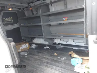 2016 Ford Transit Cargo z VIN 1FTYR1ZM5GKA23390, wystawiony jako IAAI lot #42022649 z przebiegiem 110 658 mil mil oraz . Historia ofert i sprzedaży dostępna na DreamBid. Obrazek 8.